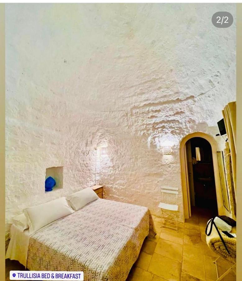 Trullisia Bed And Breakfast Alberobello Exterior foto