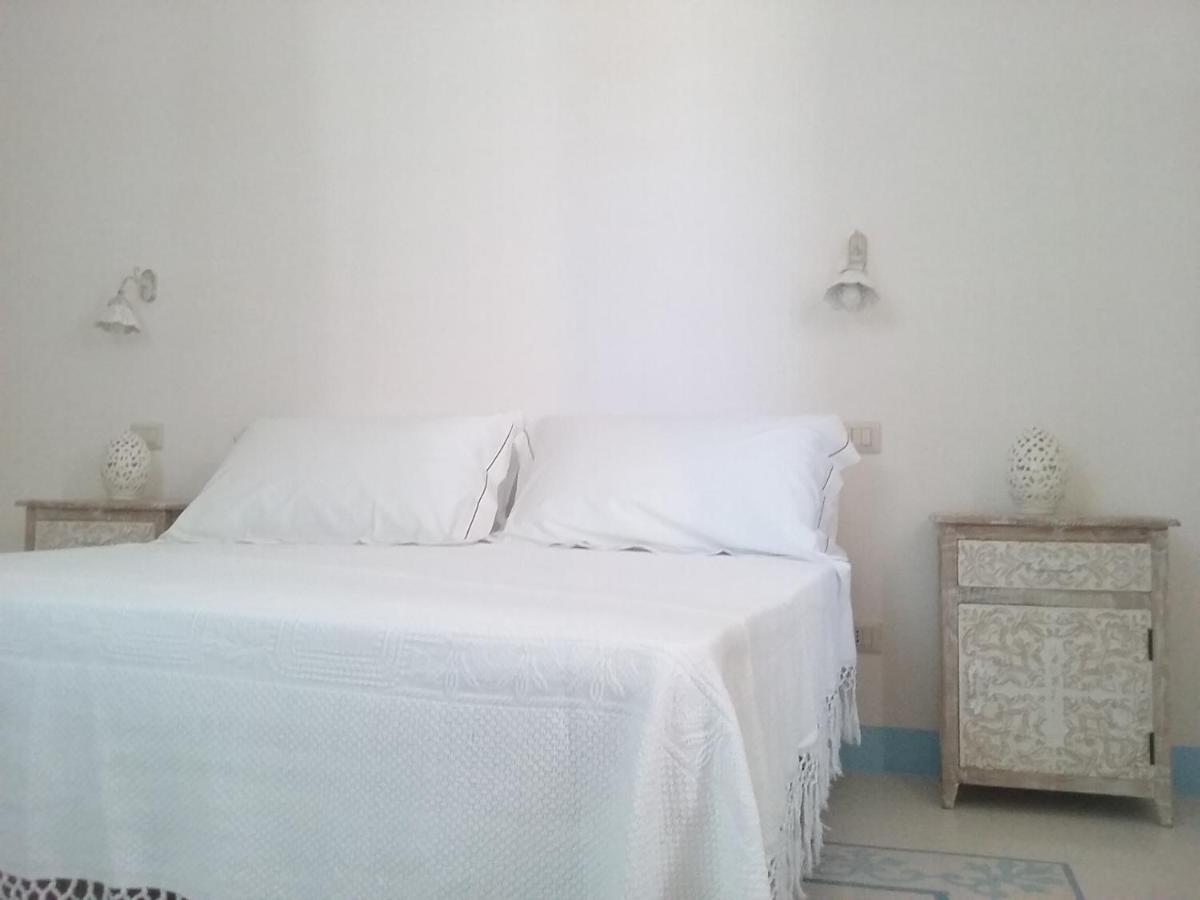 Trullisia Bed And Breakfast Alberobello Exterior foto